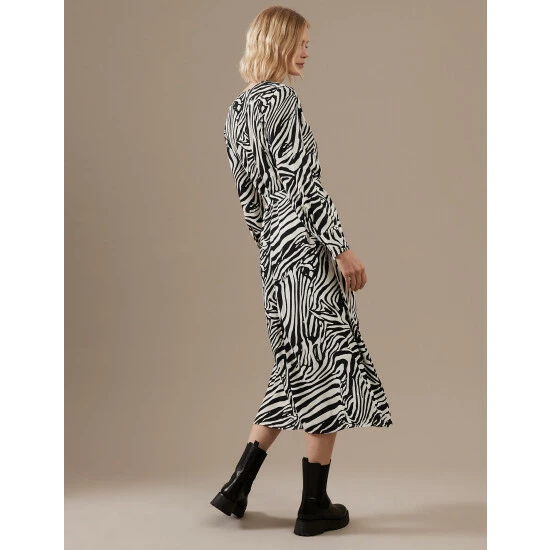 Autograph Animal Print V-Neck Midaxi Waisted Dress Women Black Mix 4 Autograph Animal Print V-Neck Midaxi Waisted Dress Women Black Mix - Image 4