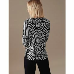 Autograph Animal Print Plisse 3/4 Sleeve Blouse Women Black Mix 10 Autograph Animal Print Plisse 3/4 Sleeve Blouse Women Black Mix -autograph Shop unnamed file 451